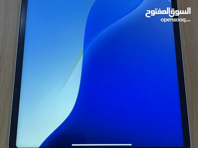 Apple iPad pro 5 512 GB in Al Jahra
