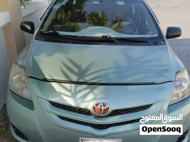 Toyota yaris 2008..