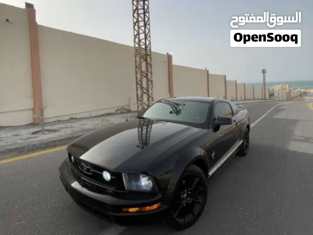 2011 فورد موستانج Standard V6