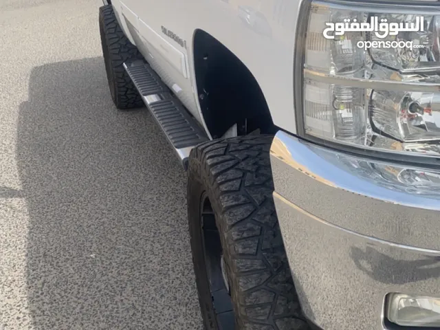 Used Chevrolet Silverado in Kuwait City