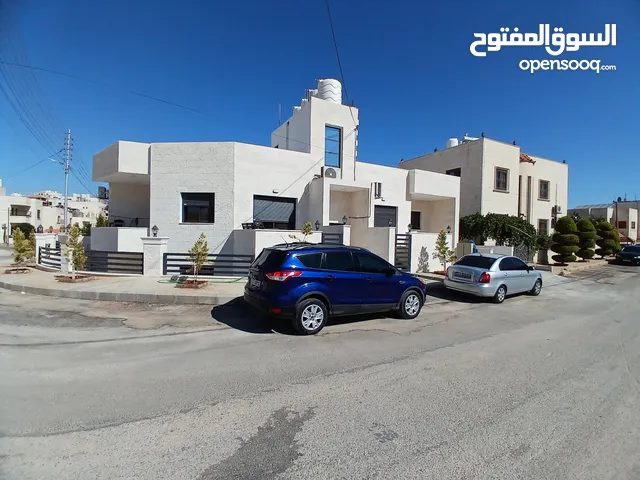 110 m2 2 Bedrooms Apartments for Rent in Amman Al Bnayyat