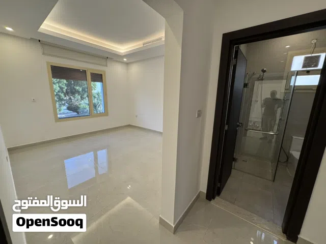 1 m2 3 Bedrooms Apartments for Rent in Hawally Mishrif