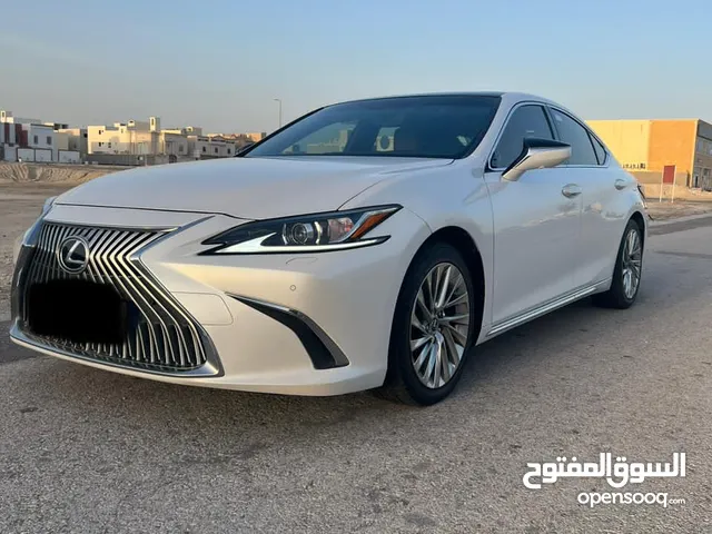 Lexus ES ES 350 in Al-Ahsa