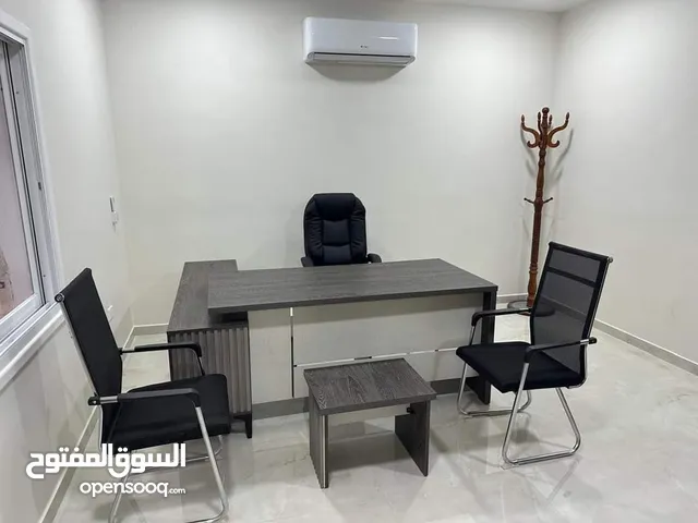 مكتب مدير مع جانبية ادراج وطاولة عرض مميز لفترة محدودةفقط 125د
