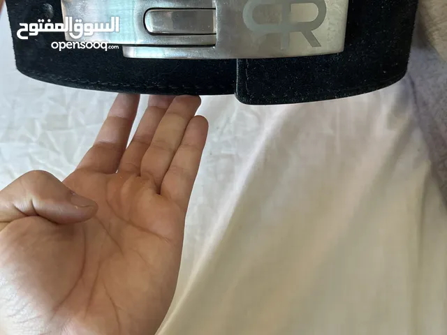 حزام لرفع الاوزان
