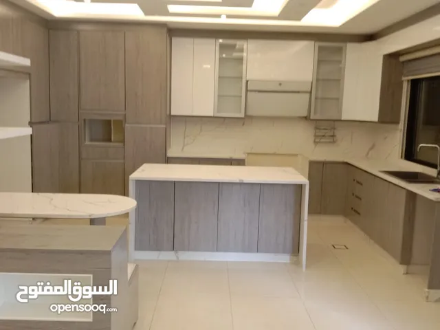 280m2 4 Bedrooms Apartments for Sale in Amman Khalda