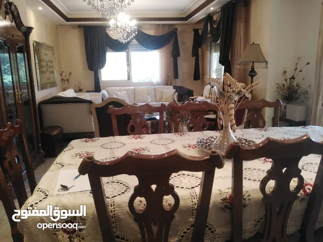 245m2 4 Bedrooms Apartments for Sale in Amman Al Kursi