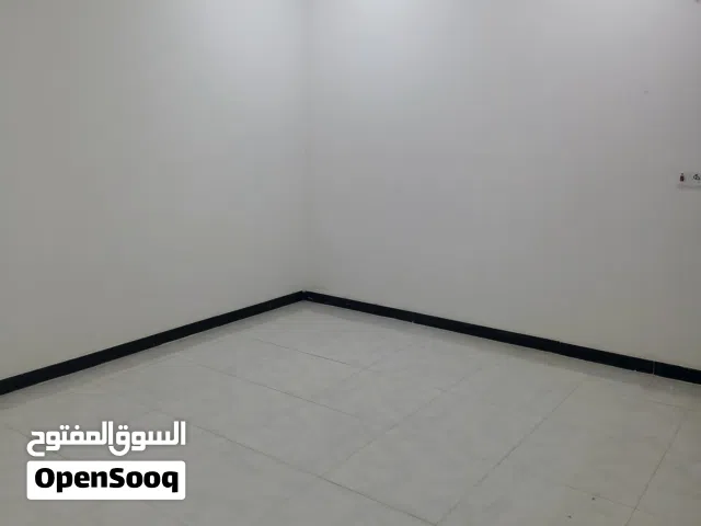 120 m2 3 Bedrooms Townhouse for Rent in Basra Juninah