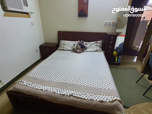Full table bed set with mattress