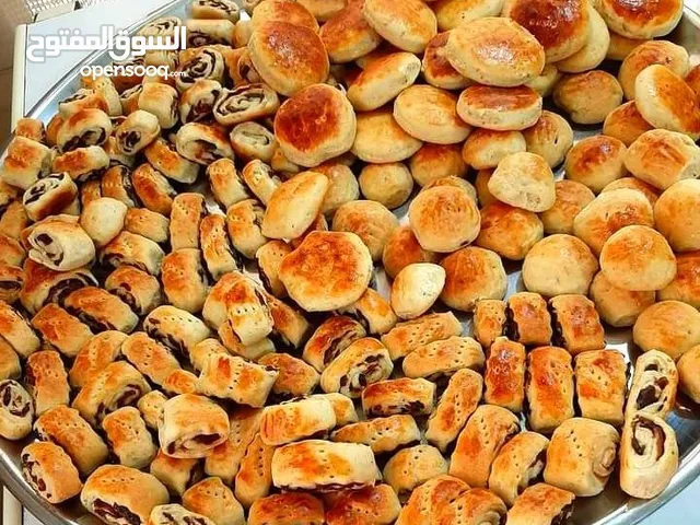 كليجة بجميع انواعها سعر الكيلو 4000 دينار عراقي /ام الحلقوم والتمر والسمسم جاهزون لكافة المُناسبات