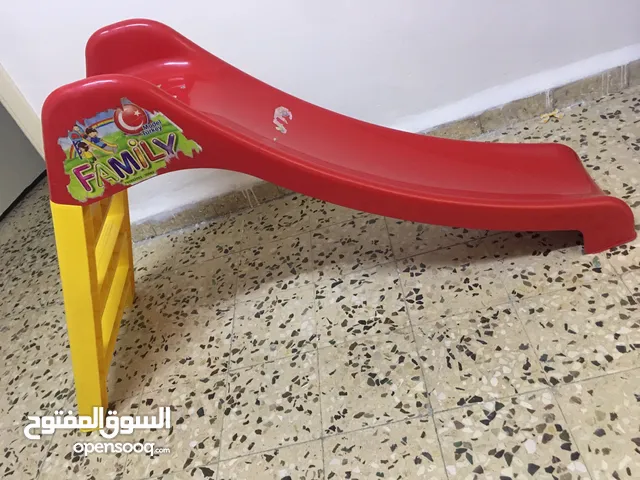 زحليقة اطفال حجم كبير مستعملة استعمال خفيف وكالة