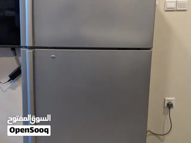 ثلاجة كبيرة  ماركة LG