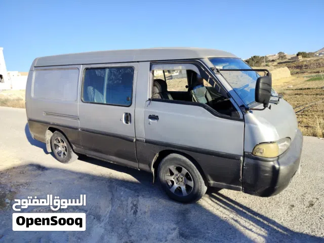 2001 هيونداي H 100