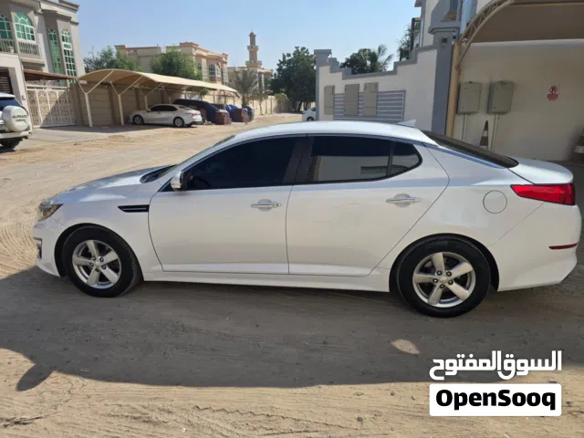 2015 كيا اوبتيما Standard