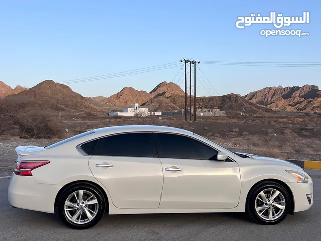 نيسان التيما 2013 خليجي المستخدم الثاني قمه في النظافه