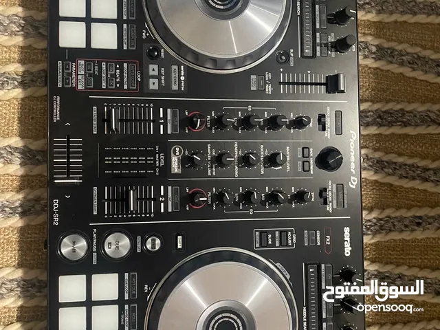 Pioneer DDJ-SRK2 Pioneer DJS-1000 للبيع دي جي ميكسر و دي جي سامبلر