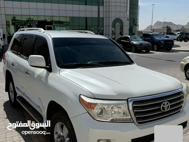 للبيع تويوتا لاند كروزر 2014 ثمانية GXR