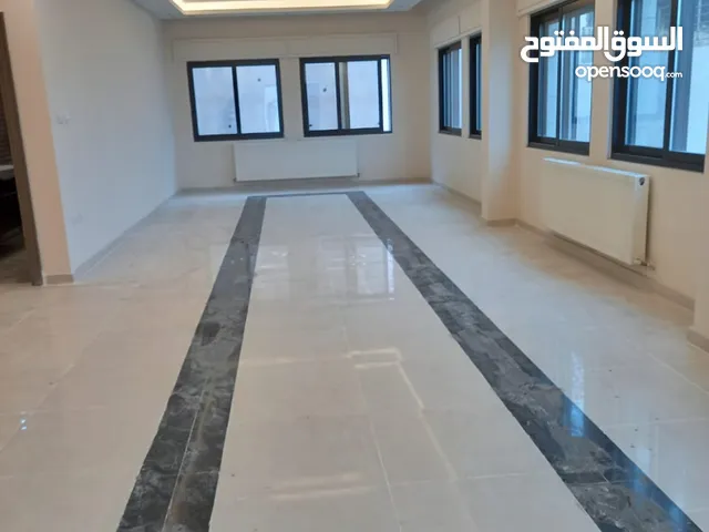 255 m2 3 Bedrooms Apartments for Sale in Amman Al-Thuheir