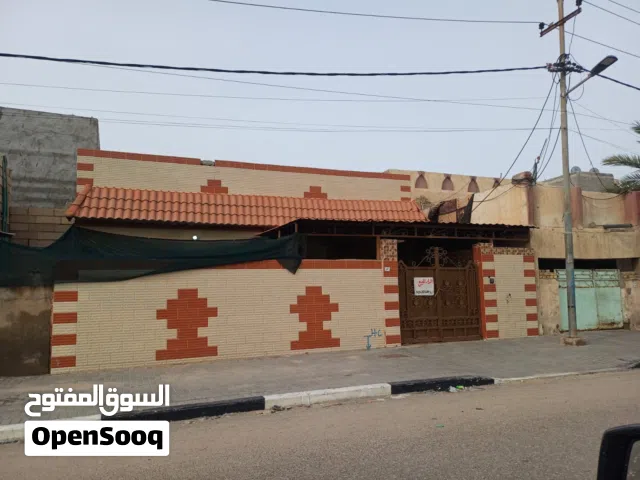 210 m2 2 Bedrooms Townhouse for Sale in Basra Qibla