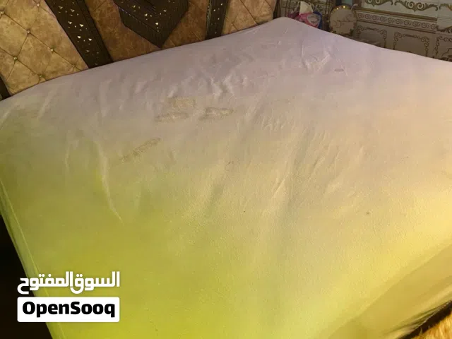 سرير إيطالي