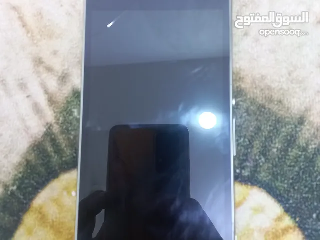 هاتف من شركة سوني مستعمل للبيع