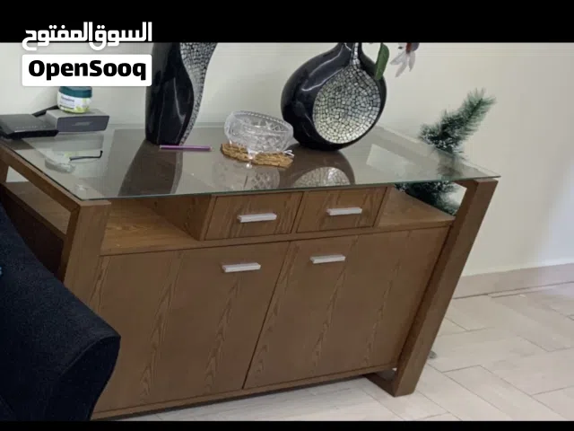 بوفيه سفره بحاله ممتازه من ابيات