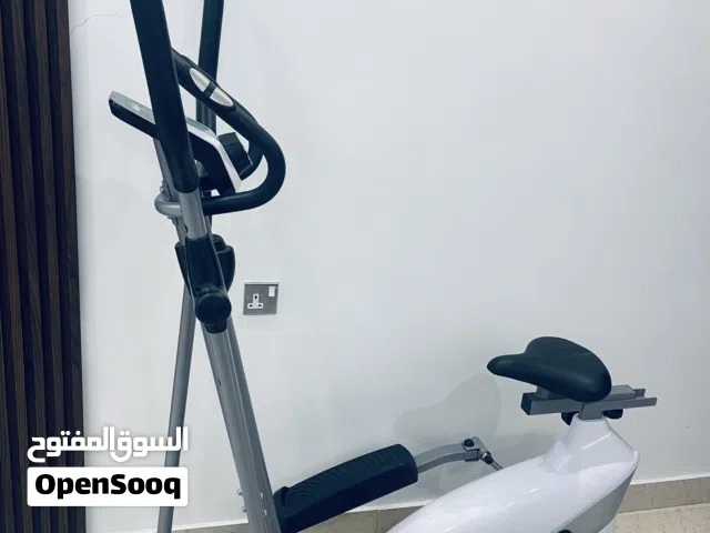 للبيع جهاز كروس مشي و هرولة وصعود وحركة الذراعان وتخسيس الوزن