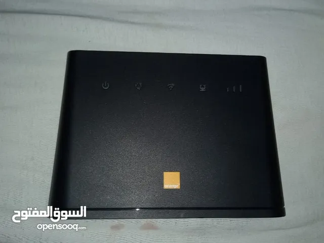 راوتر 220-orange B311s بدون أي كسور زي الجديد بالضبط بالعلبه بكامل مشتملاته لون أسود