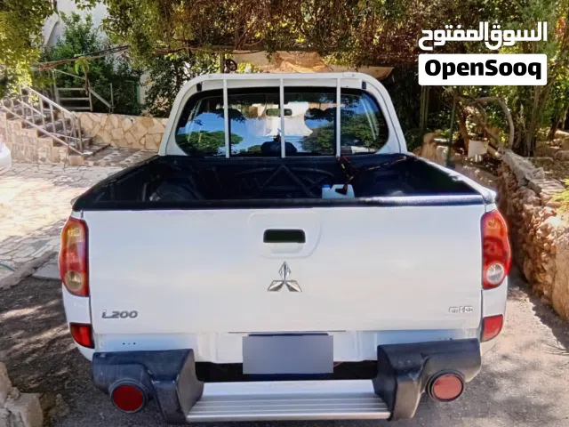 2015 ميتسوبيشي L200 Double Cab GL