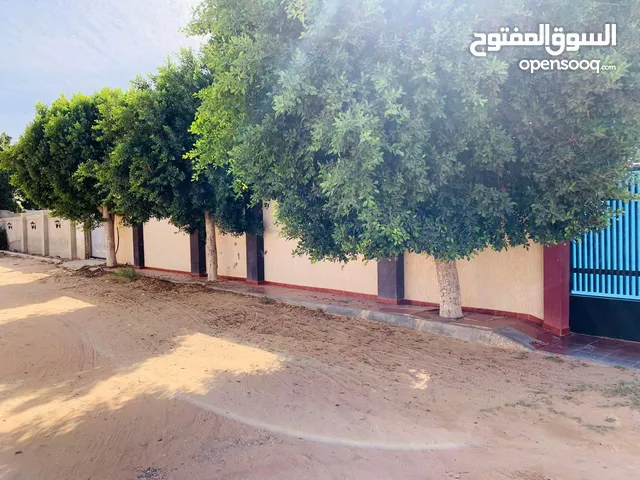 100 m2 2 Bedrooms Townhouse for Rent in Tripoli Al-Qaio
