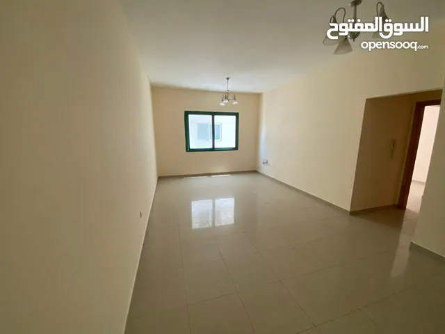 1000 ft 1 Bedroom Apartments for Rent in Sharjah Abu shagara