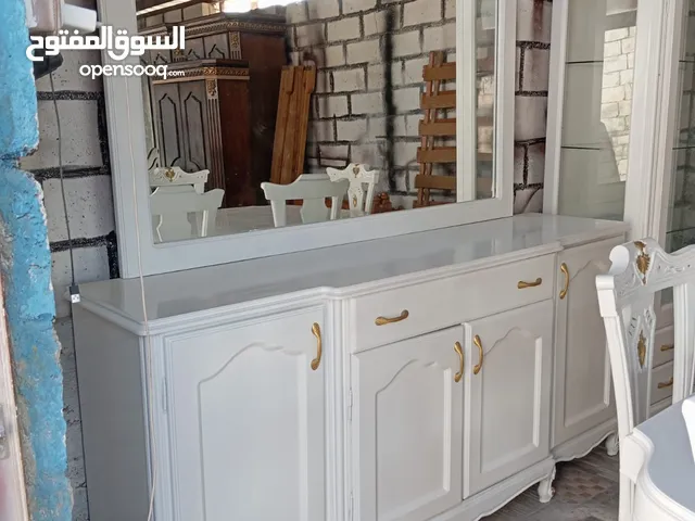 غرفه سفره 3 قطع خشب سويد وزان كاااامل وكاله ولانقره فييها 600 دينار فقط