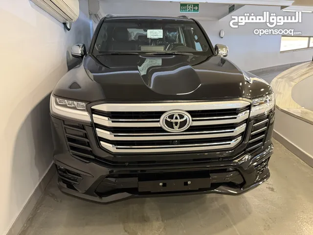 Toyota Land Cruiser VX 2025 زيرو وارد وكفالة الوكيل