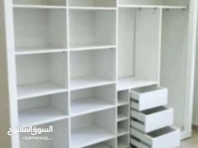 نجار تفصيل فك وتركيب وتفصيل غرف النوم وتفصيل الأبواب وصينتها وتركيب البركيه وتركيب بديل الخشب وبديل