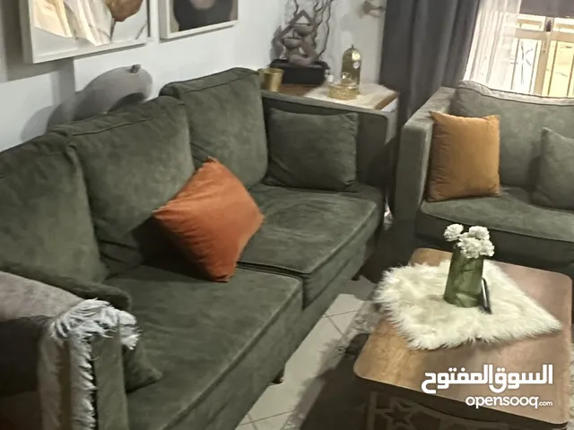 غرفتين للبيع للجادين