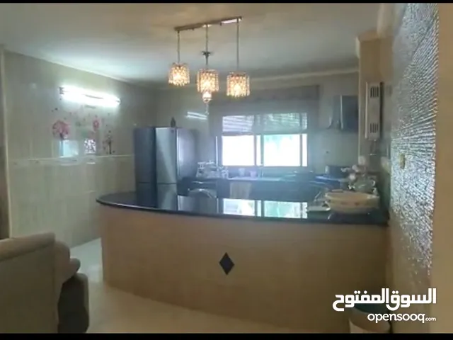 شقه مفروشه للإيجار في خله الايمان عماره الامل