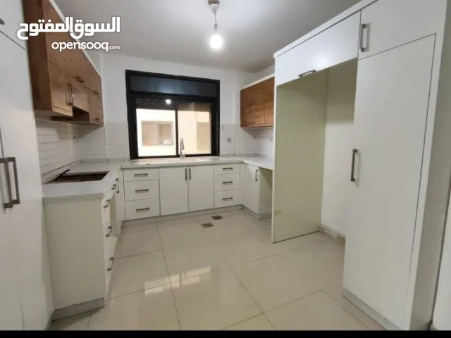 شقة غيير مفروشة للإيجار في ضاحية الريييحان