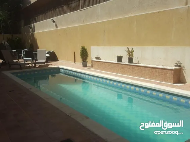 550m2 4 Bedrooms Villa for Sale in Amman Al-Thuheir