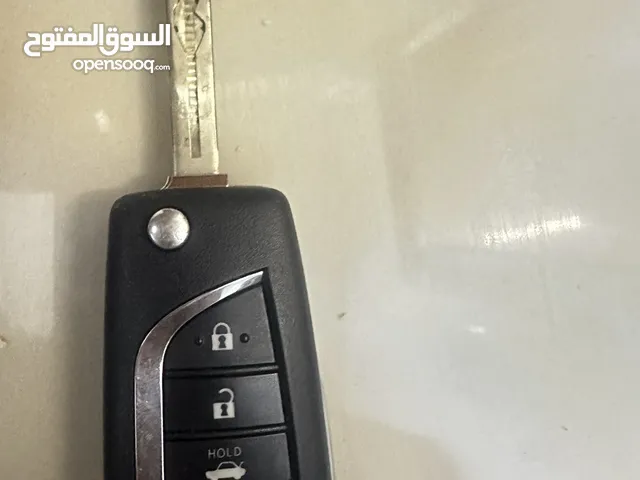 للبيع مفتاح كامري 2018 For sale camry key 2018