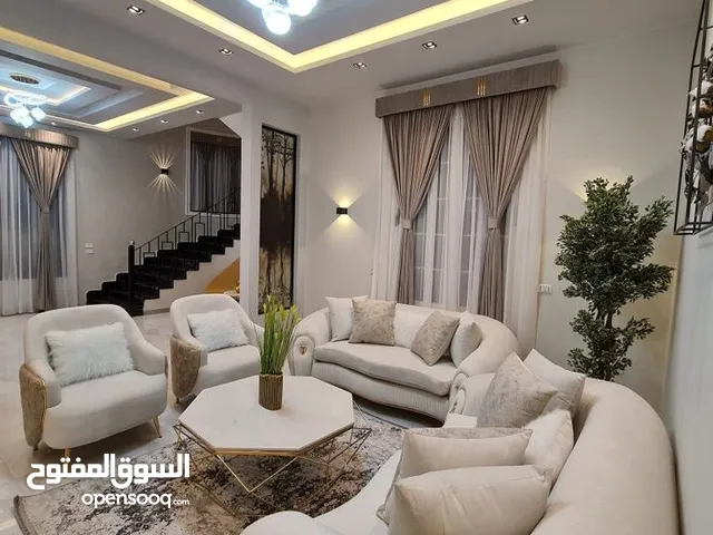 الهرم للاستثمار العقاري / بيت للايجار في منطقة الساعي