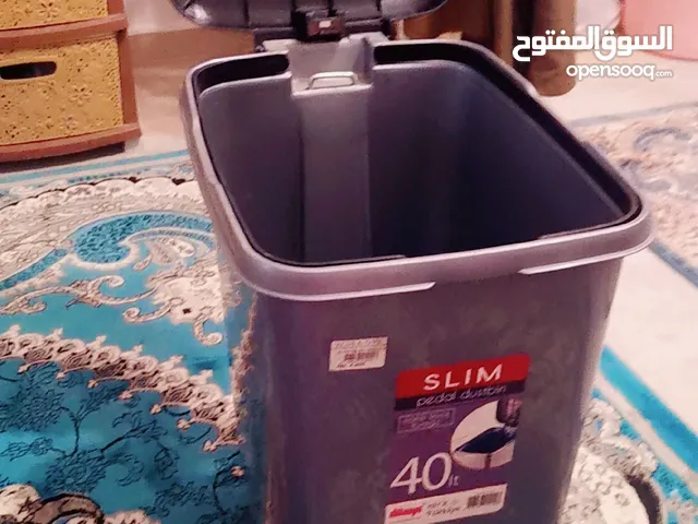 جردل بلاستيك كبير للقمامة او للتخزين