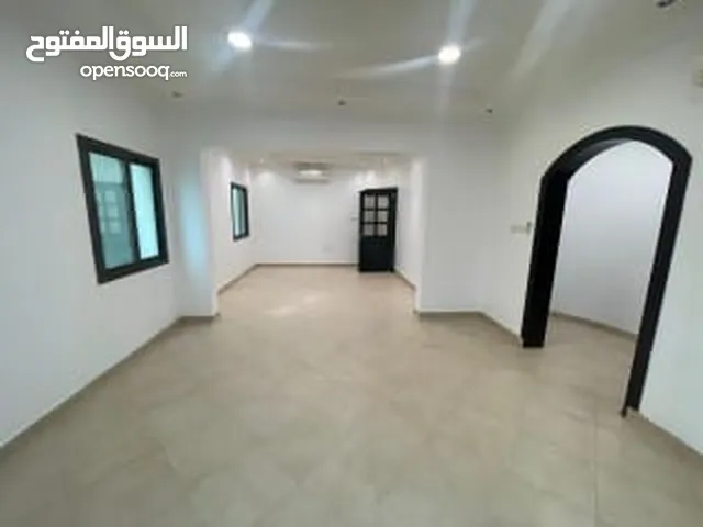 200 m2 5 Bedrooms Apartments for Sale in Dhahran Hajar