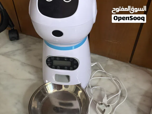 “موزع طعام ذكي للحيوانات الأليفة