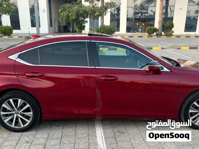 للبيع لكزس ES 350 رقم واحد 2019 وارد جاهزه الاستخدام