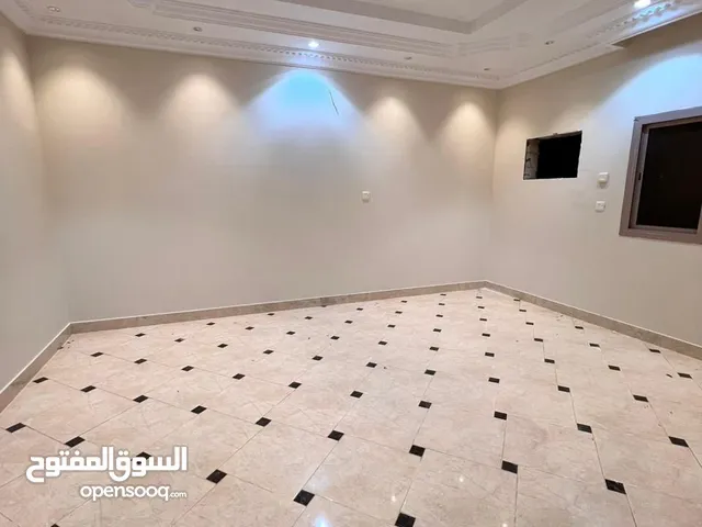 200 m2 4 Bedrooms Apartments for Rent in Al Madinah Alaaziziyah