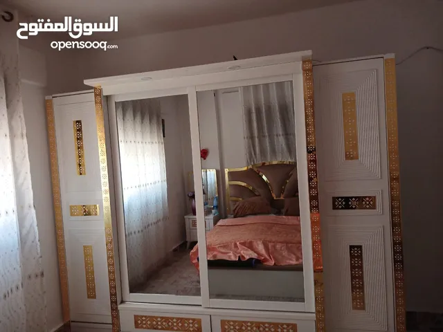 بصلاة على النبي غرفة نوم ثقيلة تفصيل استعمال 4 اشهر خشب لاتيه 18 ولا خدش فيها لساتها جديدة للبيع بدا