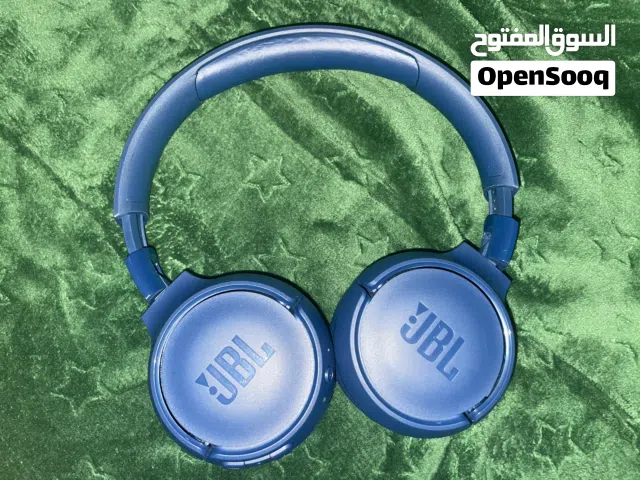 سماعه JBL T520 مستعمله 10 مرات وعليها ضمان شهرين من شركه مليون موبايل