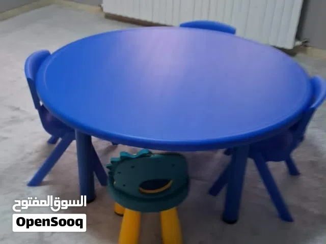 طاولة اطفال عملاقة بتوسع 8 كراسي للحضانات