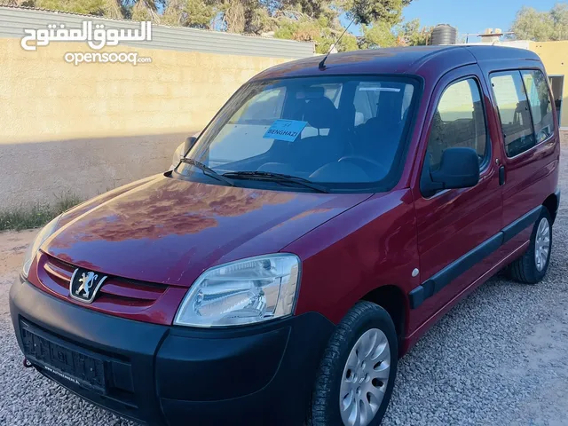 Peugeot Partner Combi in Tripoli