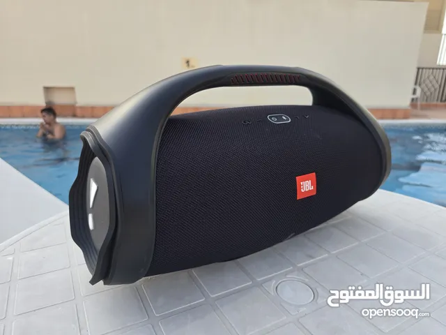 JBL Boombox 2 – Powerful Party Bluetooth Speaker